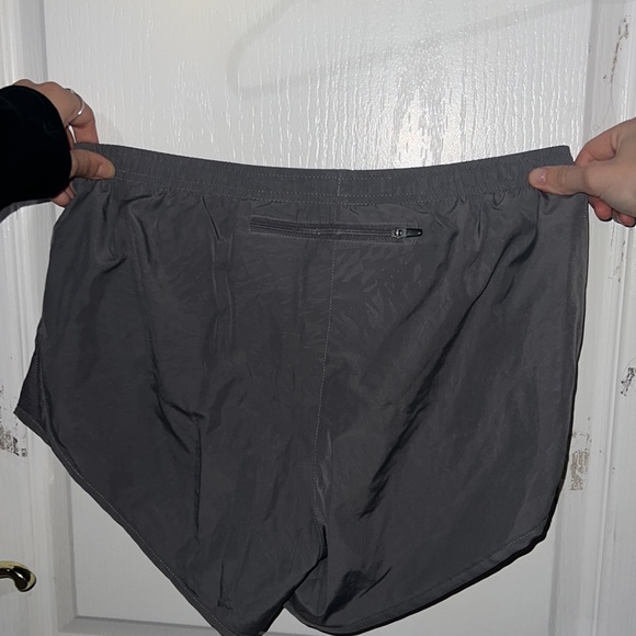 gray nike running shorts 🏃‍♀️ - Picture 3 of 4